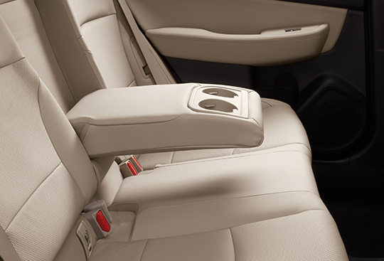 <sg-lang1>Comfortable Rear Seats</sg-lang1><sg-lang2></sg-lang2><sg-lang3></sg-lang3>