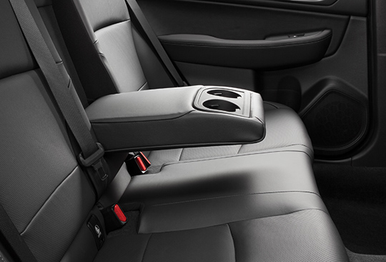 <sg-lang1>Comfortable Rear Seats</sg-lang1><sg-lang2></sg-lang2><sg-lang3></sg-lang3>