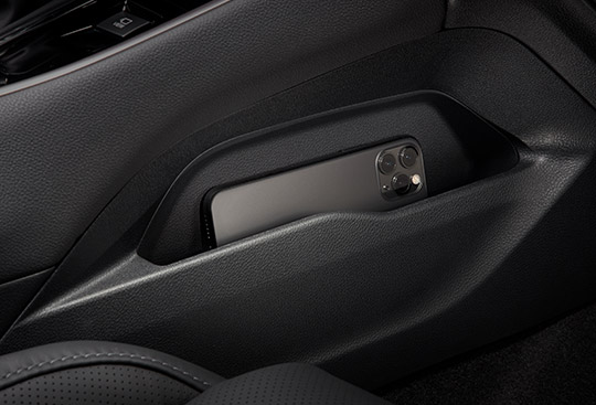 <sg-lang1>Centre Console Side Pocket (passenger's side)</sg-lang1><sg-lang2></sg-lang2><sg-lang3></sg-lang3>