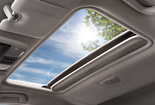 <sg-lang1>Power-Sliding, Tilt-Adjustable Glass Sunroof</sg-lang1><sg-lang2></sg-lang2><sg-lang3></sg-lang3>